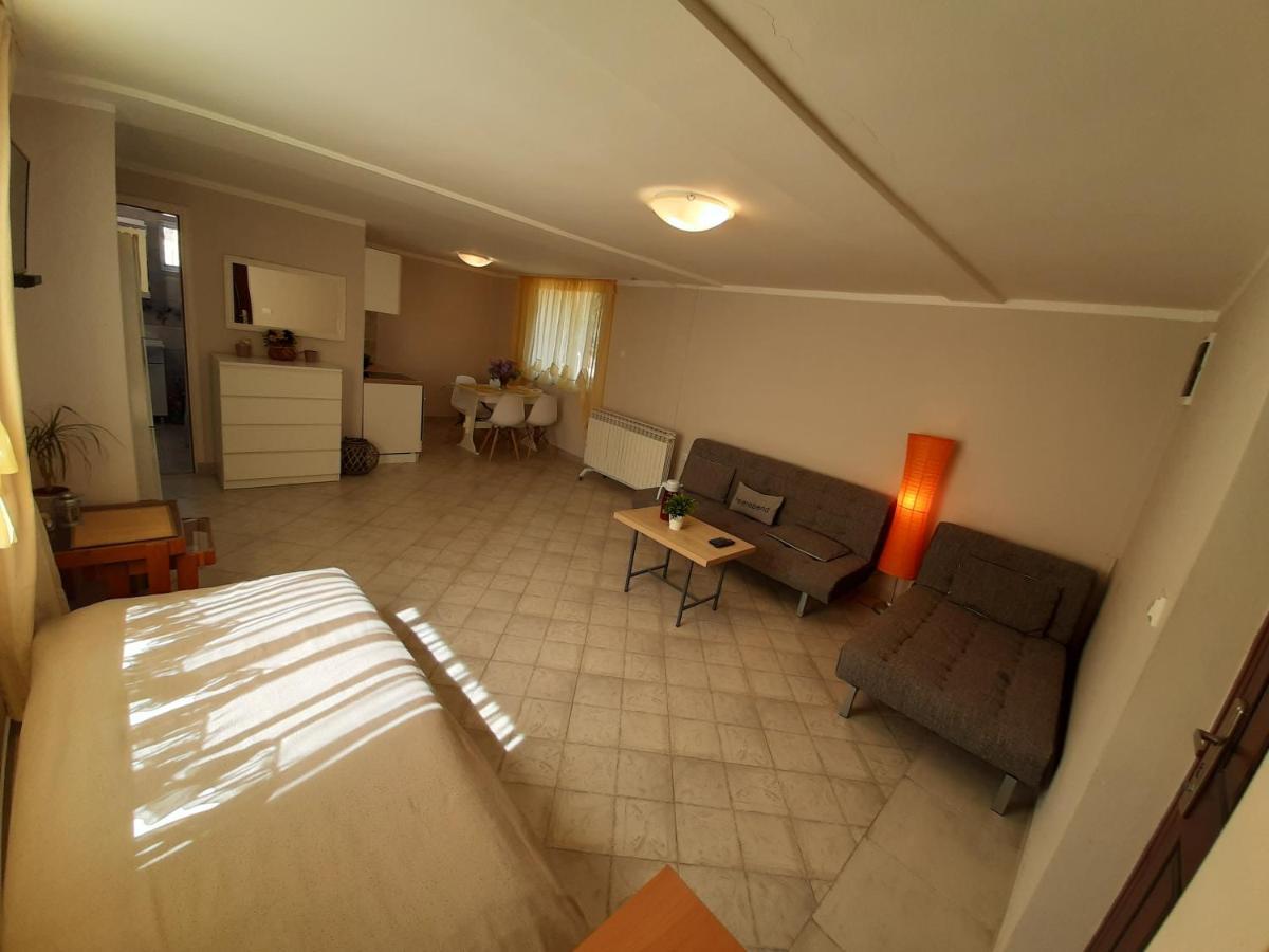 Apartman Cherry Gradac Валево Екстериор снимка